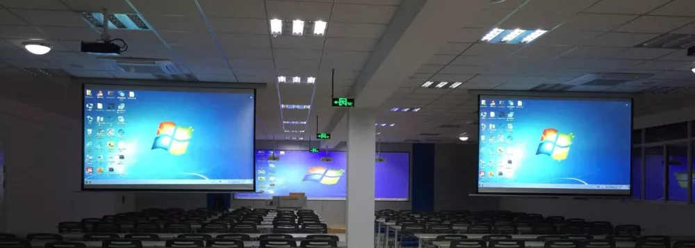 重庆建筑技工学校会议厅